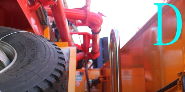 您（nín）的小型混凝土泵車臂架為什麽（me）無（wú）法移動了？