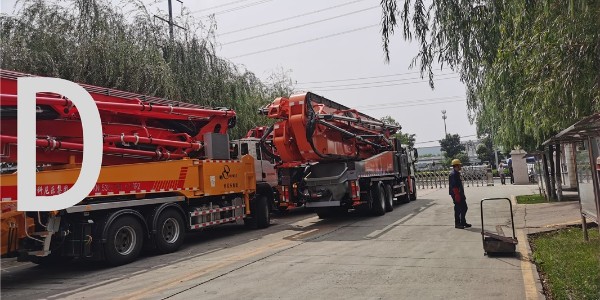 比較泵車的前、左右支撐（chēng）方式