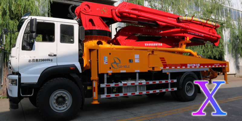 小型混凝（níng）土泵車如何正確使用與操作（zuò）？——科尼樂