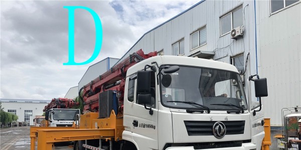 小型混凝土（tǔ）泵車作（zuò）業時換向閥出現（xiàn）問（wèn）題怎麽解決？