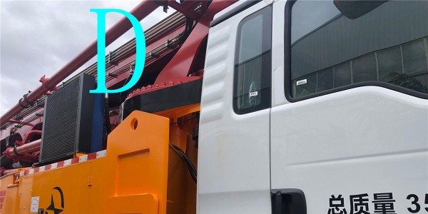 混（hún）凝土泵車液壓係統開式、閉式怎麽選擇