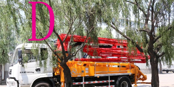 小型混凝土（tǔ）泵車操（cāo）作前（qián）必看的19條（一）