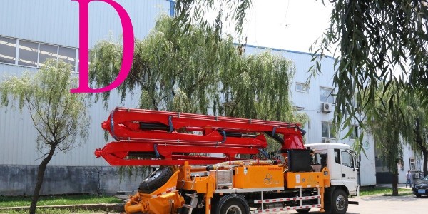 小型混凝土泵車操作前必看的19條（二（èr））