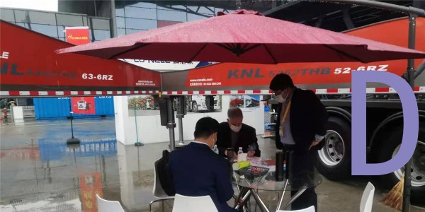 混凝土泵車在使用操作時，在以下五個部位和（hé）環節容易造成事故