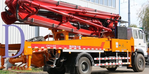 小科教您混（hún）凝土輸送泵不同情況下堵管（guǎn）如何解決（jué）