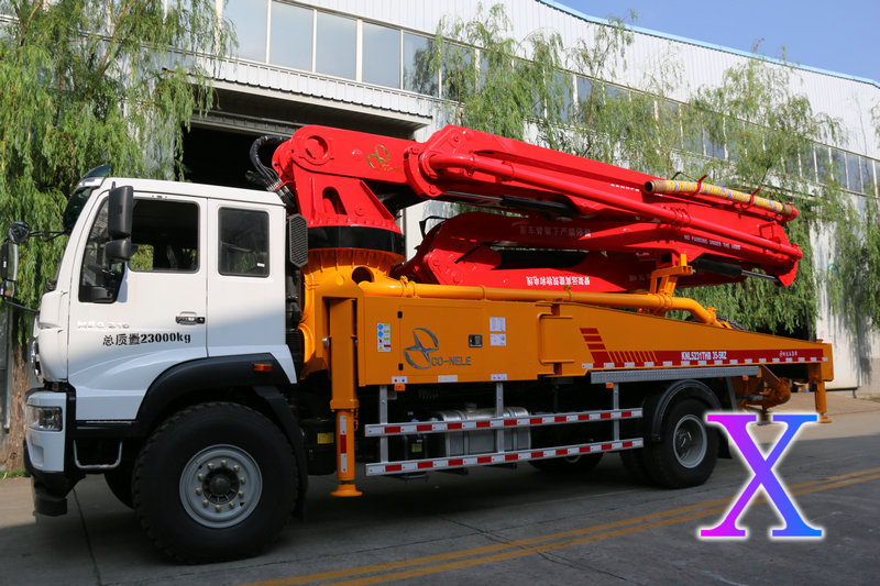 小（xiǎo）型泵車