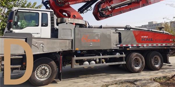 混凝土輸送管、料鬥的清（qīng）洗