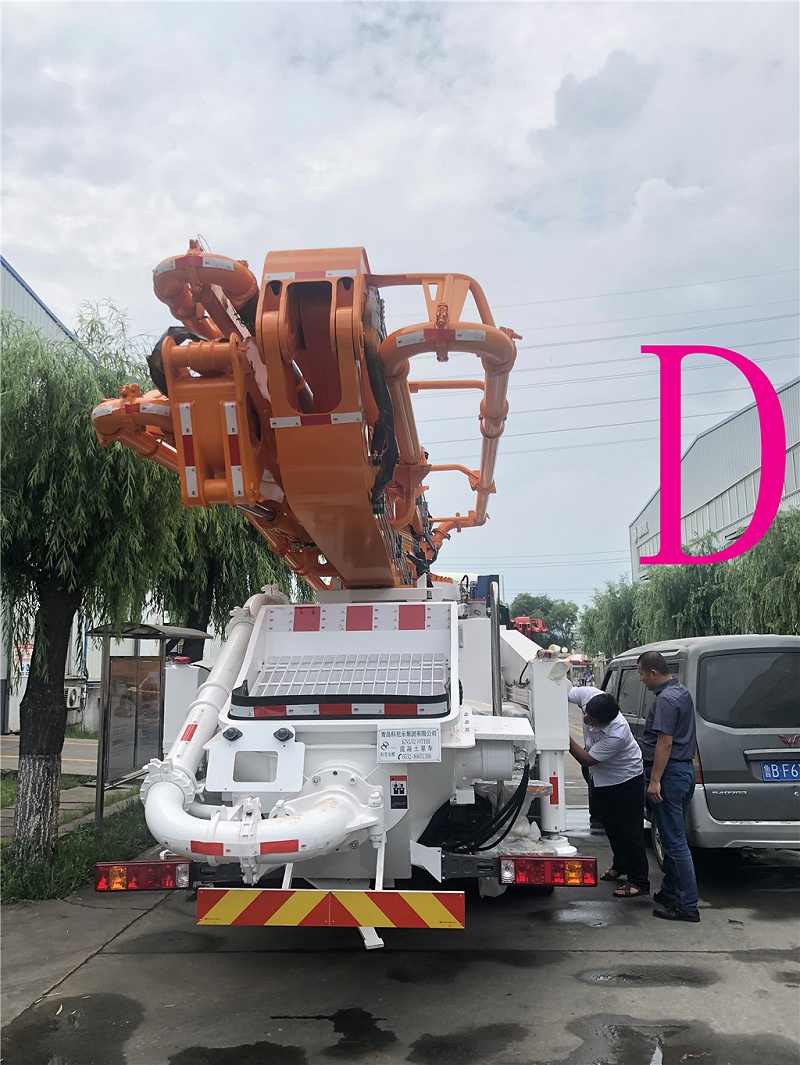 青島小型混凝土泵（bèng）車（chē）價格 (5)