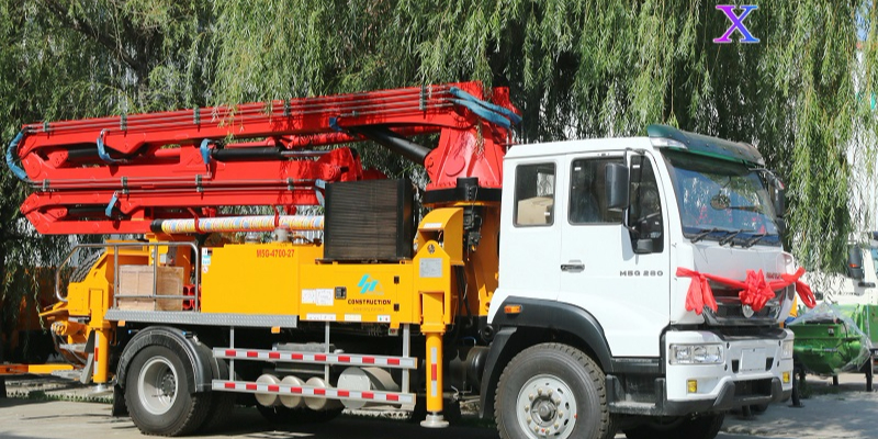 小型混凝土泵車泵送混（hún）凝土時不能打哪些骨料？——科尼樂